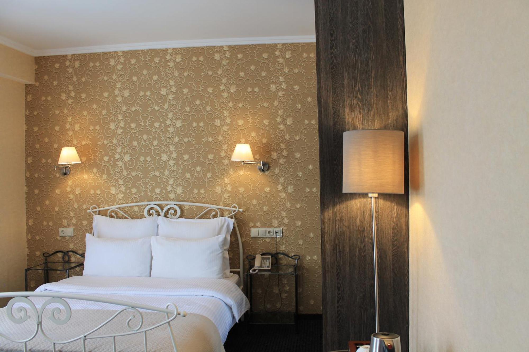 Redline Hotel Tbilisi Exterior photo